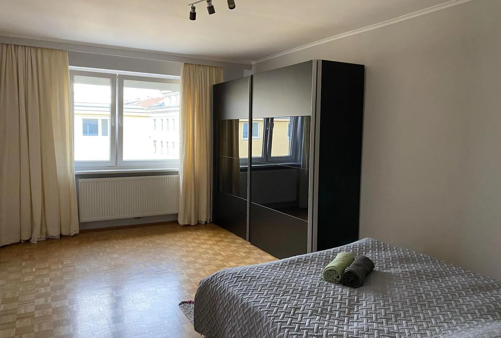 Modern And Cozy Apartment Close To City Center Viena